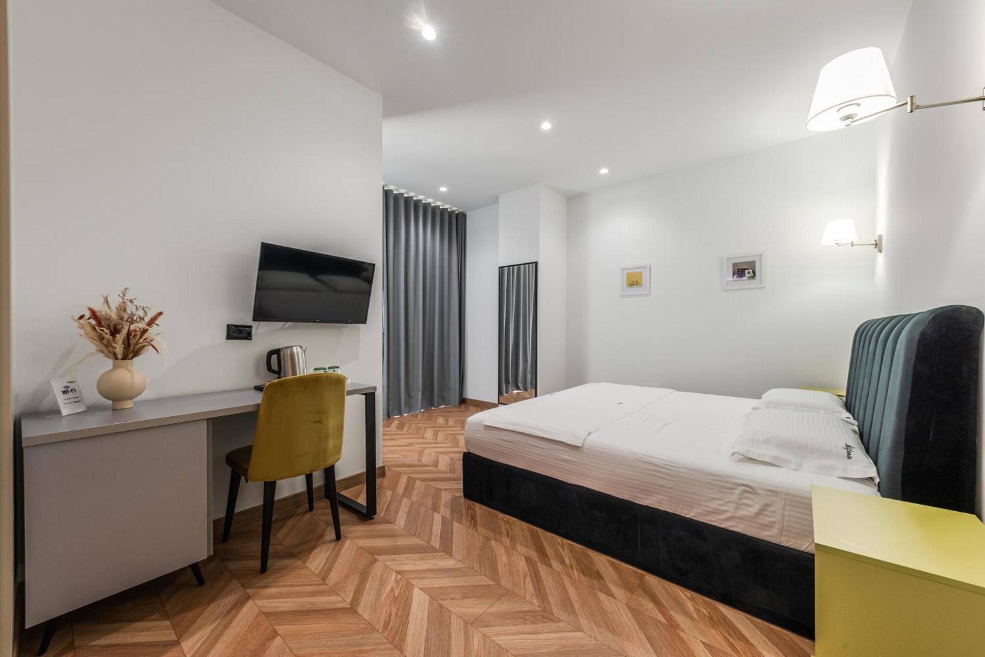 Hotel Polifonia Wlora Zewnętrze zdjęcie